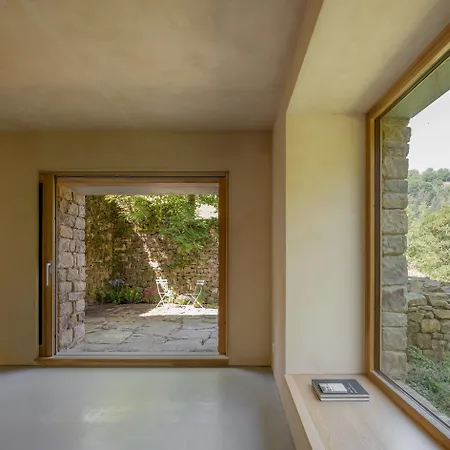 Вилла Casa Minima Retiro Passivhaus *